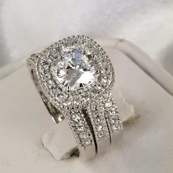 925 Halo Cushion Cut Wedding Engagement Ring Set - Picture 4 of 7